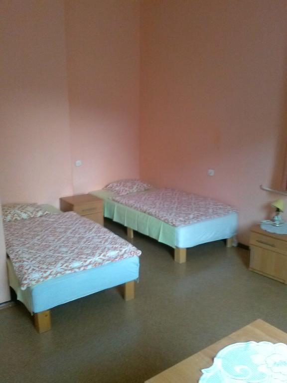 Pod Zielonym Kogutem Hostel Duszniki Zdrój Δωμάτιο φωτογραφία