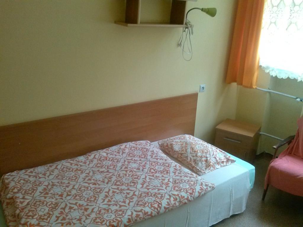 Pod Zielonym Kogutem Hostel Duszniki Zdrój Δωμάτιο φωτογραφία
